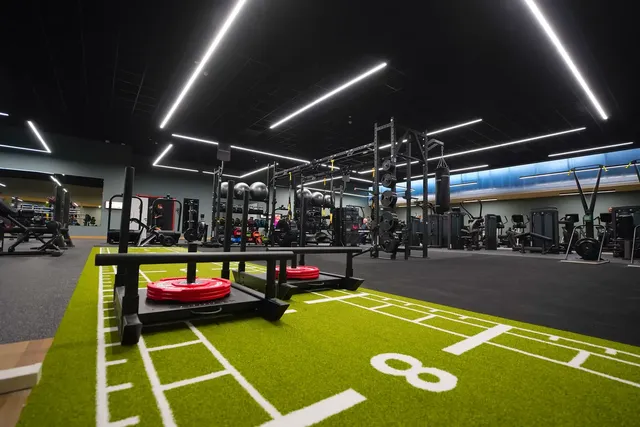 David Lloyd Southampton - Image 3